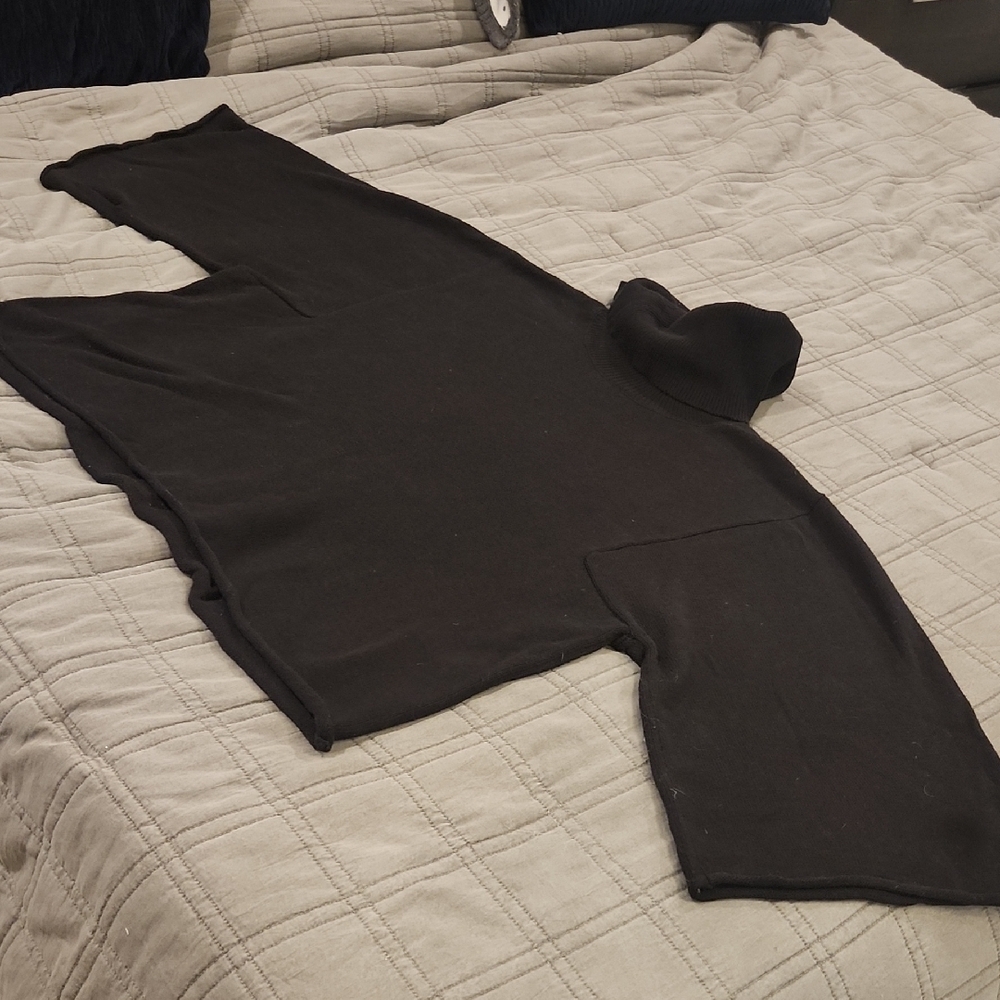 BCBGMaxAzria Black Cowl Neck Sweater Size M/L